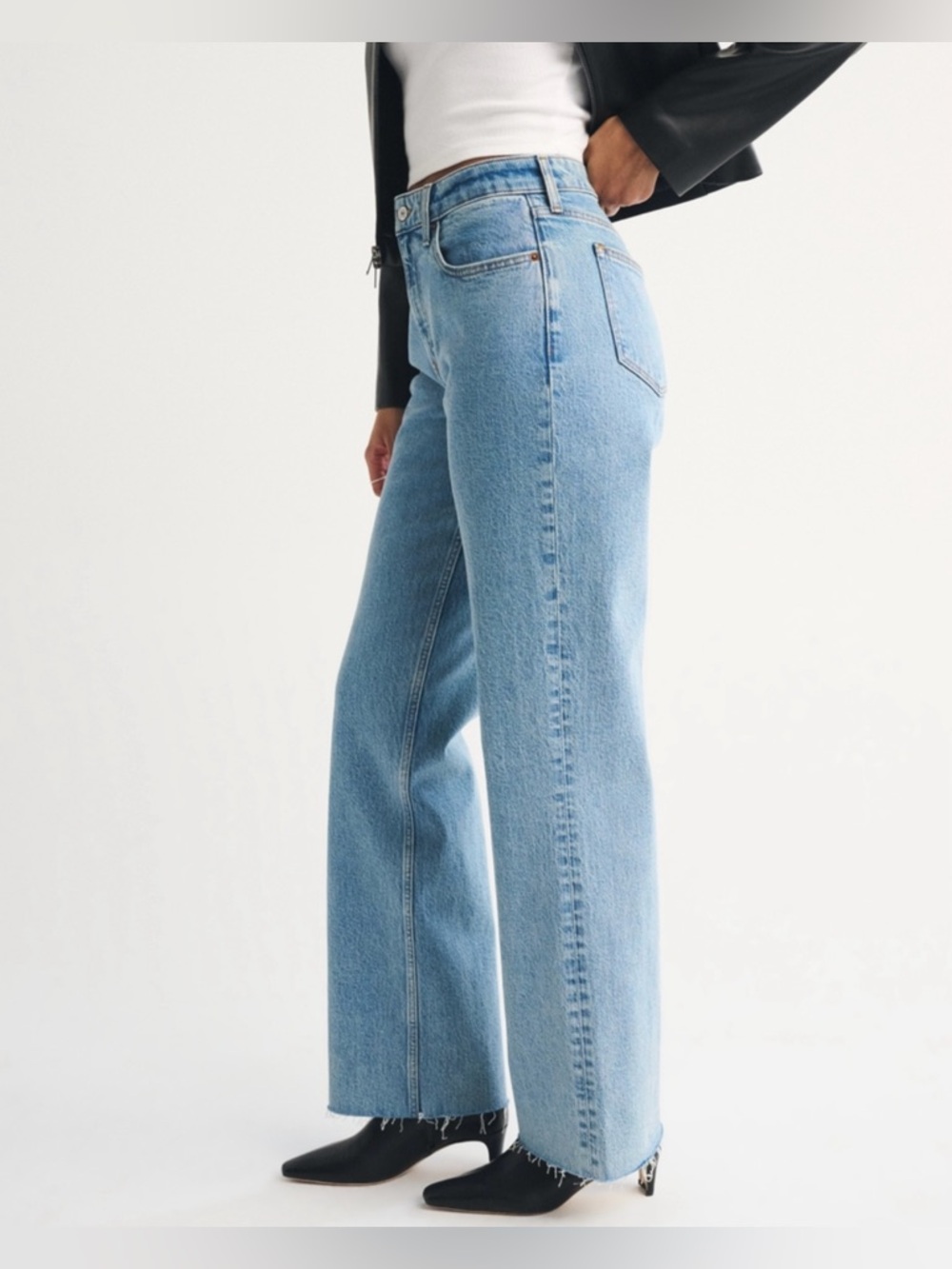 Abercrombie & Fitch Curve Love High Rise 90’s Relaxed Jeans - Medium // 28 LONG - Picture 12 of 14